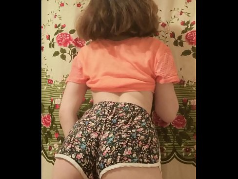 ❤️ Giovane pupa sexy fa uno striptease riprendendo i suoi pantaloncini alla telecamera ☑ Slutsal it.xxxlfv.top ❌
